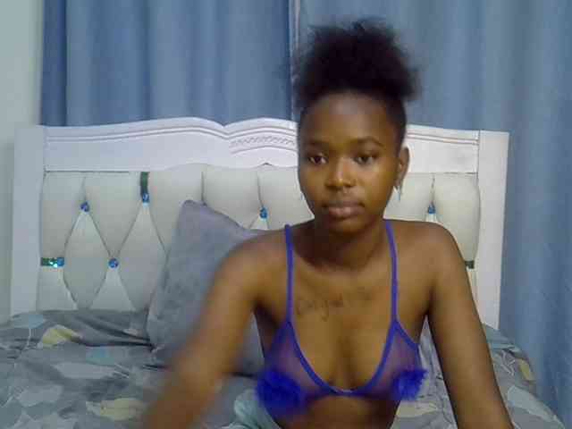 Prettyxoxo webcam