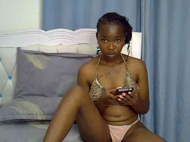 Prettyxoxo webcam