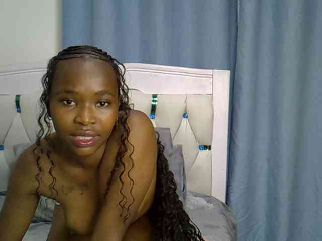 Prettyxoxo webcam