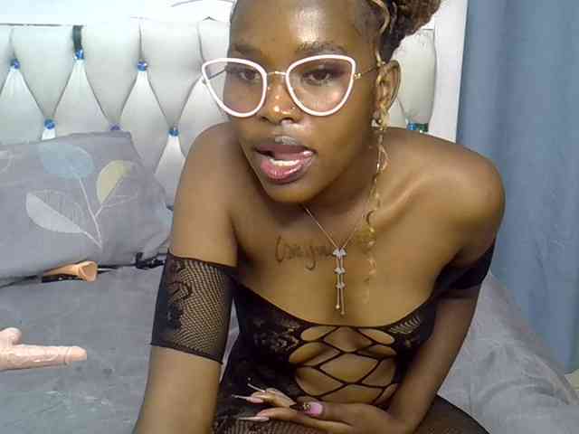 Prettyxoxo webcam