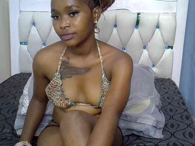 Prettyxoxo webcam