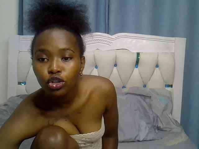 Prettyxoxo webcam