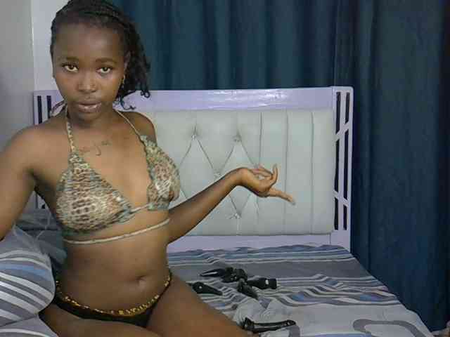 Prettyxoxo Live Webcam on BongaCams