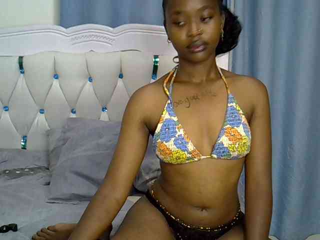 Prettyxoxo webcam