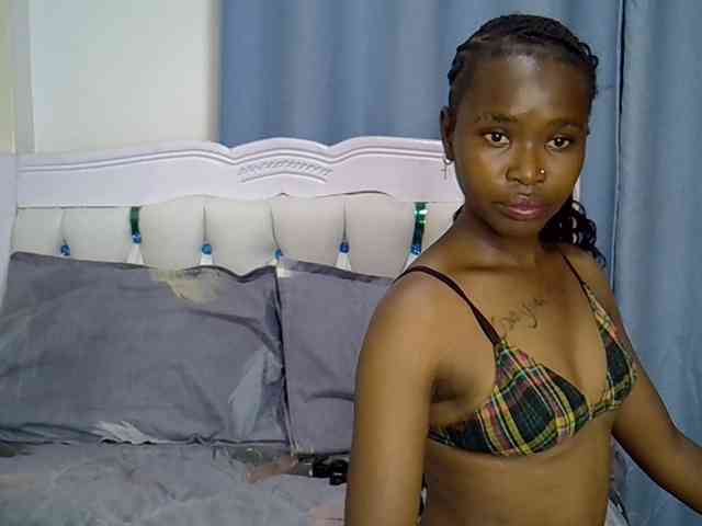 Prettyxoxo webcam