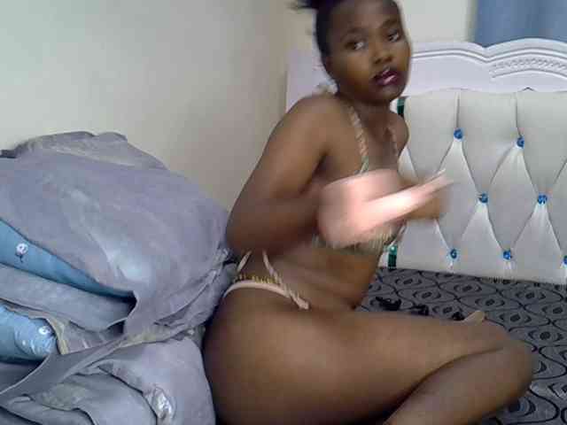 Prettyxoxo webcam