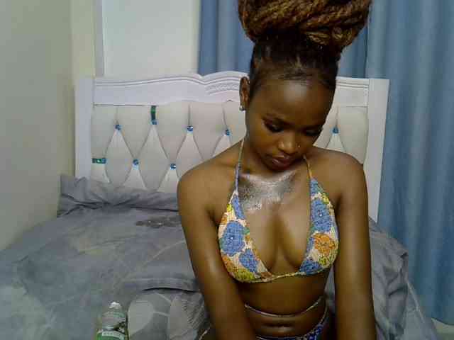Prettyxoxo webcam