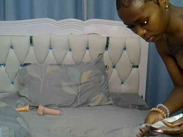 Prettyxoxo webcam