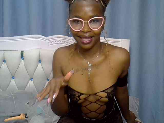 Prettyxoxo webcam