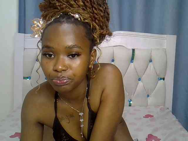 Prettyxoxo webcam
