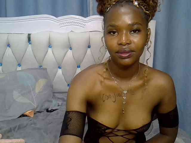 Prettyxoxo webcam