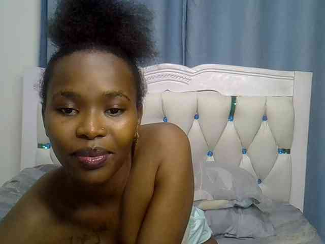 Prettyxoxo webcam