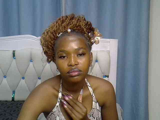 Prettyxoxo webcam