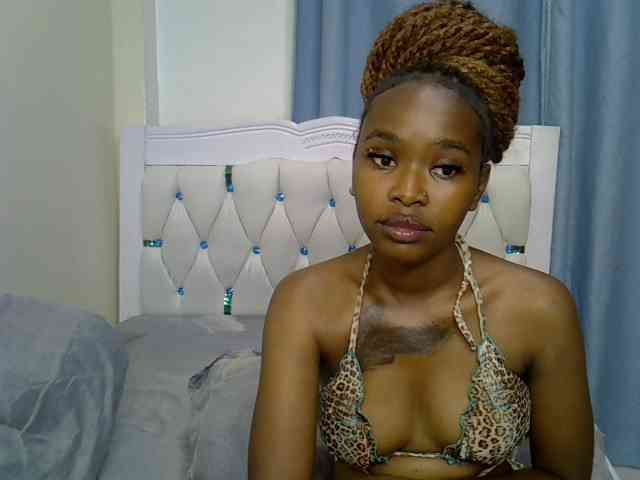 Prettyxoxo webcam