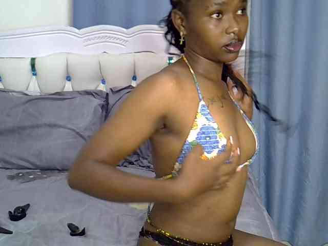 Prettyxoxo webcam