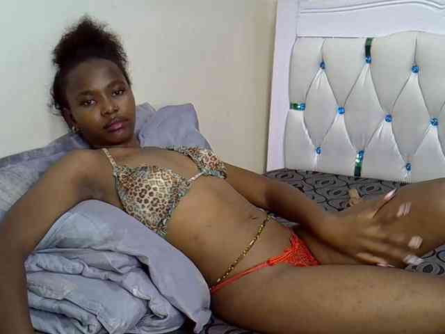 Prettyxoxo webcam
