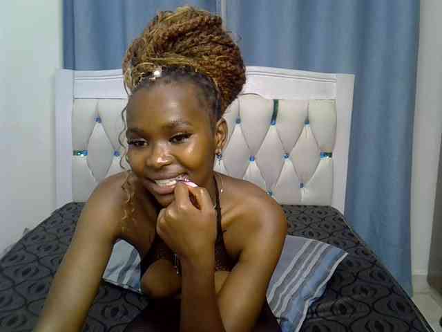 Prettyxoxo webcam