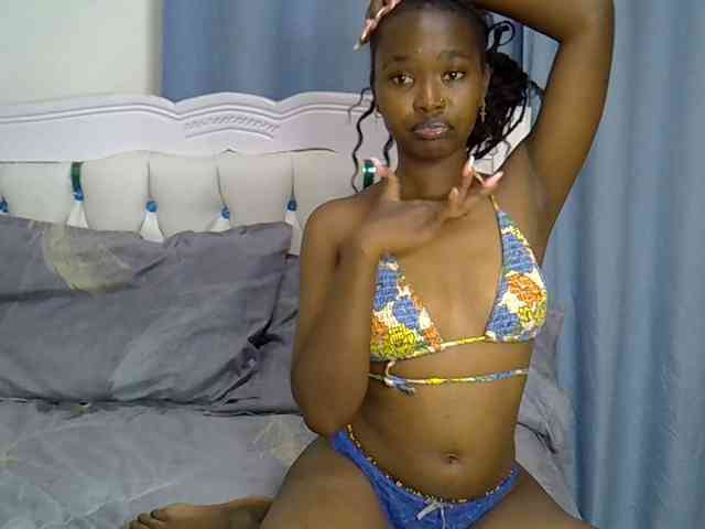 Prettyxoxo webcam