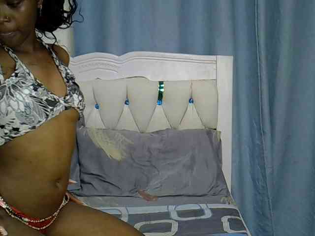 Prettyxoxo webcam