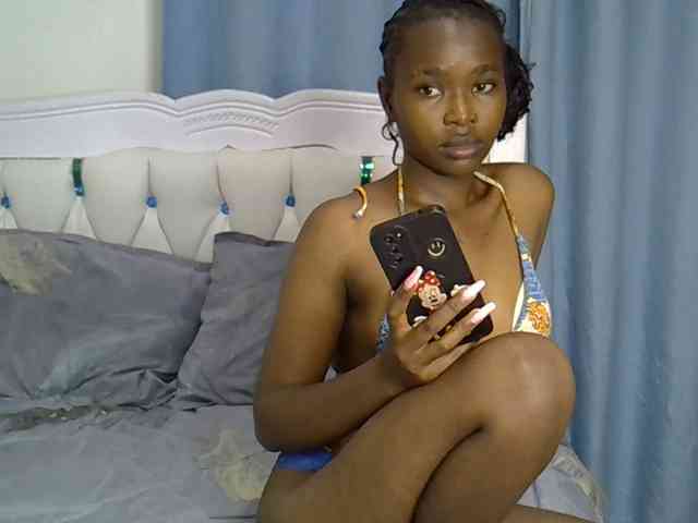 Prettyxoxo webcam