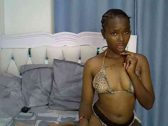 Prettyxoxo webcam