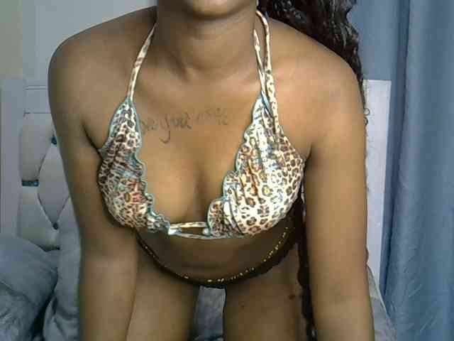 Prettyxoxo webcam