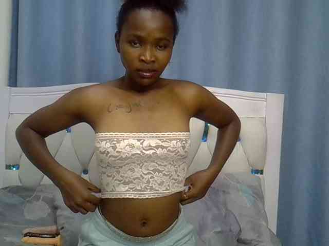 Prettyxoxo webcam