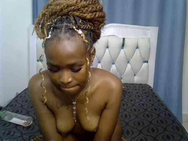 Prettyxoxo webcam