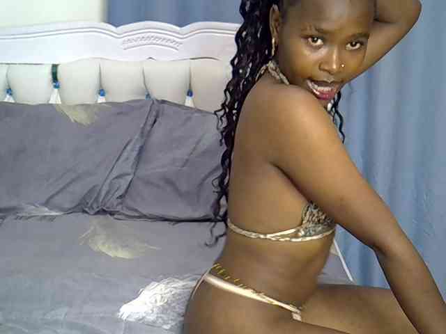 Prettyxoxo webcam
