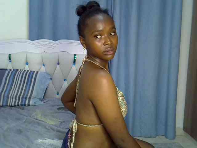 Prettyxoxo webcam