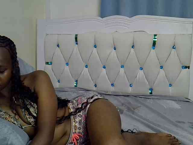 Prettyxoxo webcam