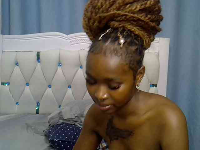Prettyxoxo webcam