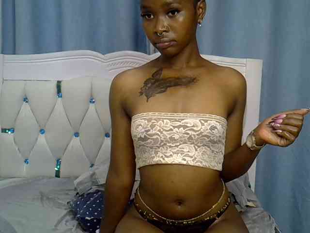 Prettyxoxo webcam