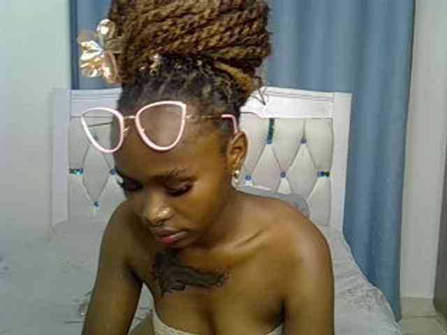 Prettyxoxo webcam
