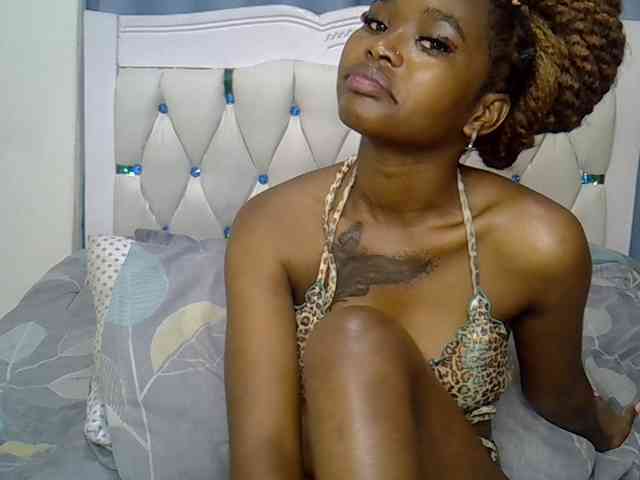 Prettyxoxo webcam