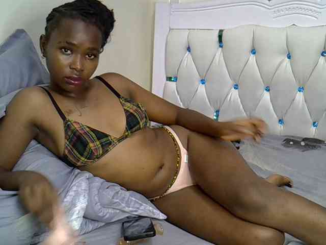 Prettyxoxo webcam