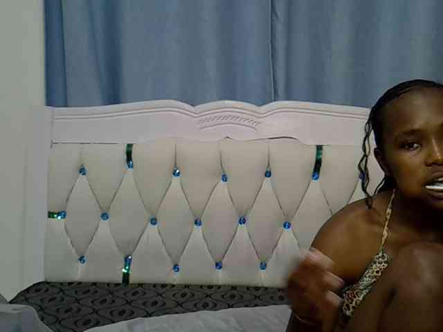 Prettyxoxo webcam