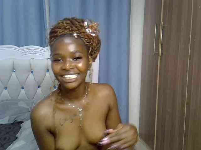 Prettyxoxo webcam