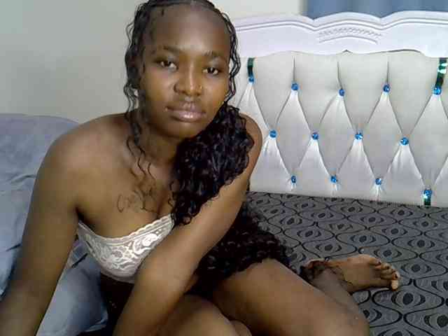 Prettyxoxo webcam