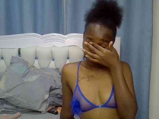 Prettyxoxo webcam