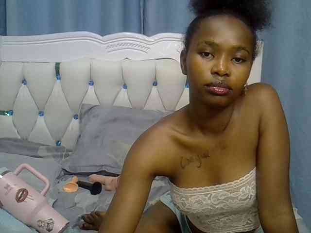 Prettyxoxo webcam