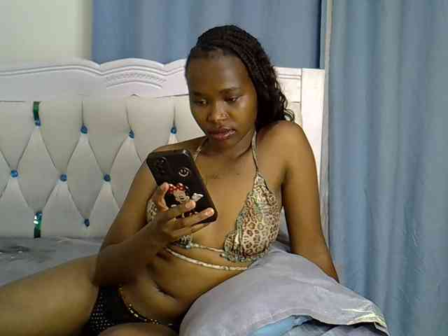 Prettyxoxo webcam