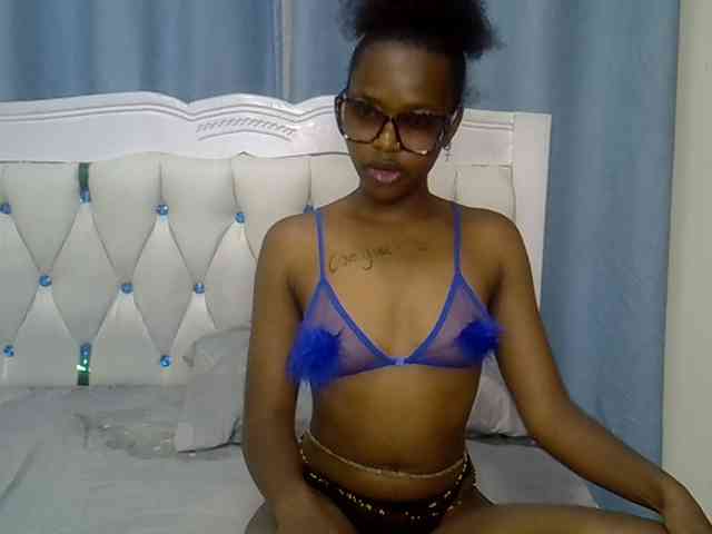 Model: Prettyxoxo