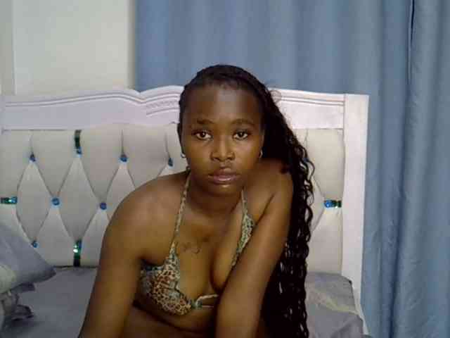 Prettyxoxo Live Webcam on BongaCams