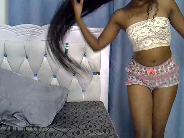Prettyxoxo webcam