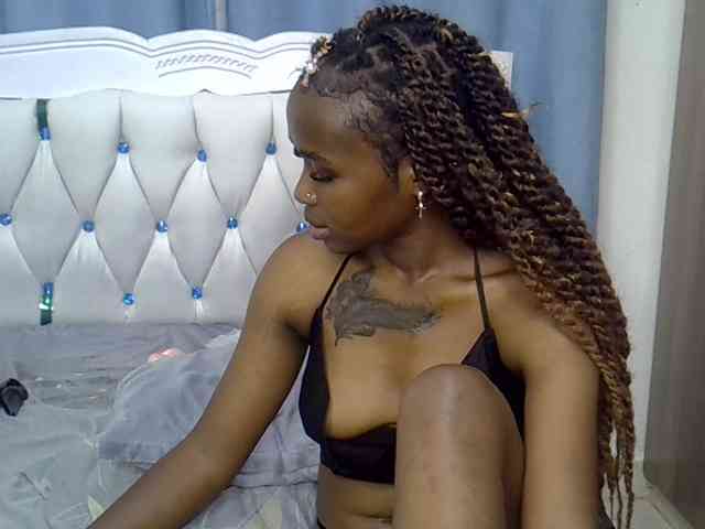 Prettyxoxo webcam