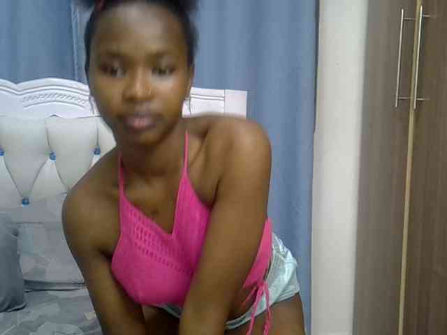 Prettyxoxo webcam