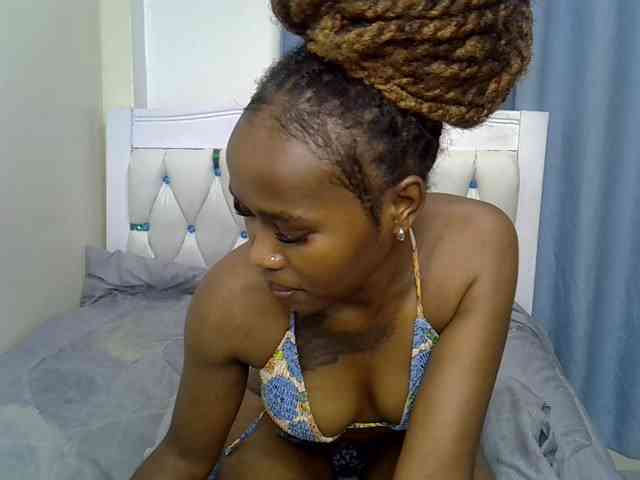 Prettyxoxo webcam