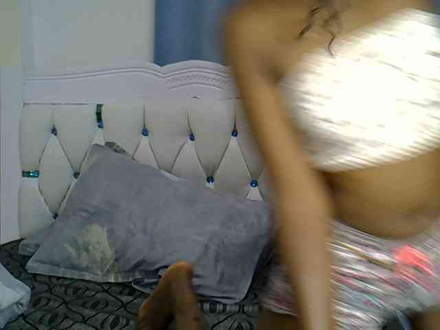 Prettyxoxo webcam