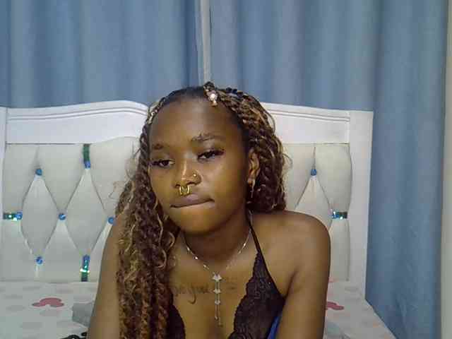 Prettyxoxo webcam
